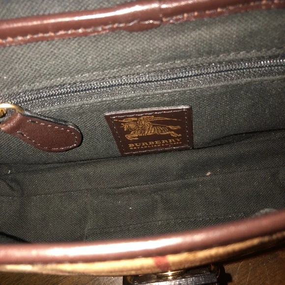 Burberry handbag - Picture 2 of 5